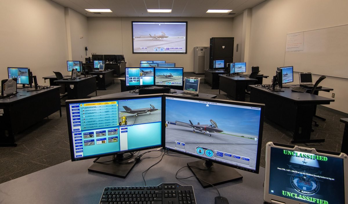 Lockheed Martin conecta 16 simuladores del F-35 en un ensayo multidominio a distancia 2 Online Training MX.jpg.pc adaptive.1280.medium