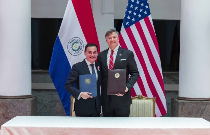 Paraguay y Estados Unidos firman acuerdo de interceptación aérea: Alianza estratégica para blindar el espacio aéreo contra el narcotráfico 2 0L5A0461 3WEB 2 700x450 1