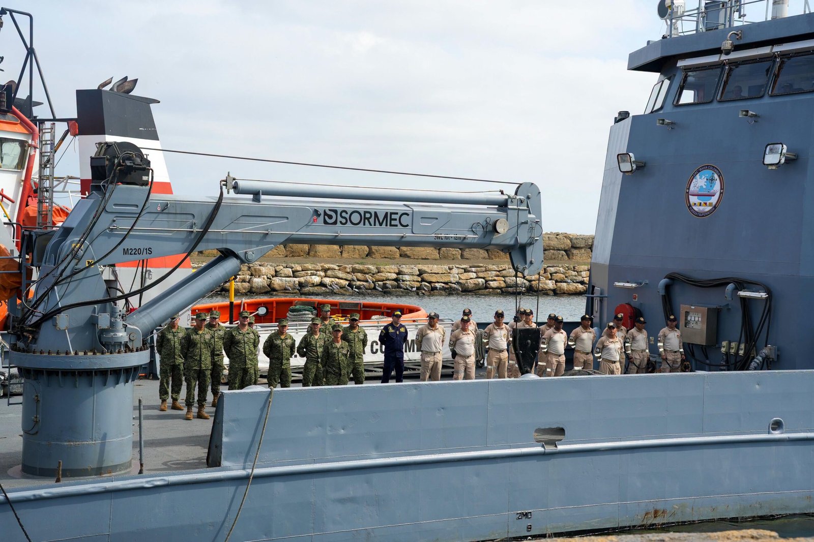 El buque ARC Bahía Colombia arriba a Ecuador para el ejercicio multinacional SOLIDAREX V 2026: Interoperabilidad naval en respuesta ante desastres 3 855174757 2265570561059525 3527823180703143164 n 1 scaled