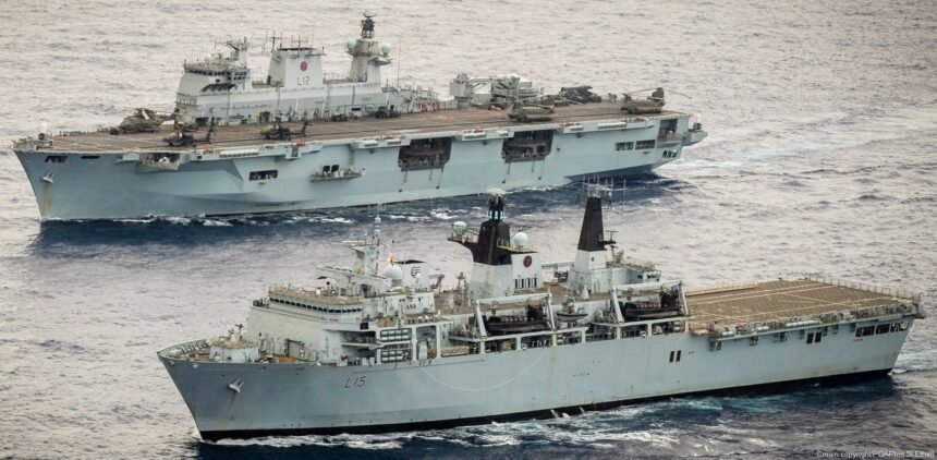L15 HMS Bulwark 030