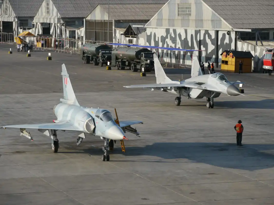 M2000 MiG29 Base Aerea Chiclayo scaled 1